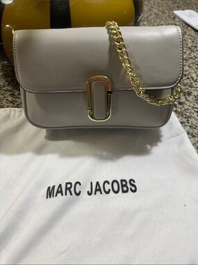 MJ Soft Light Gray Leather Crossbody with Gold Chain